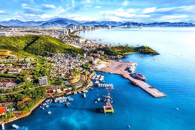 Các mẫu đèn năng lượng mặt trời bán chạy nhất ở Nha Trang 2024